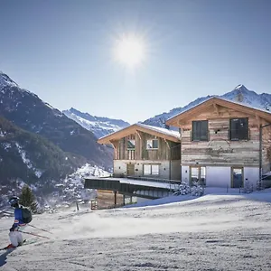 https://chalets-the-peak.soldenhotels.net